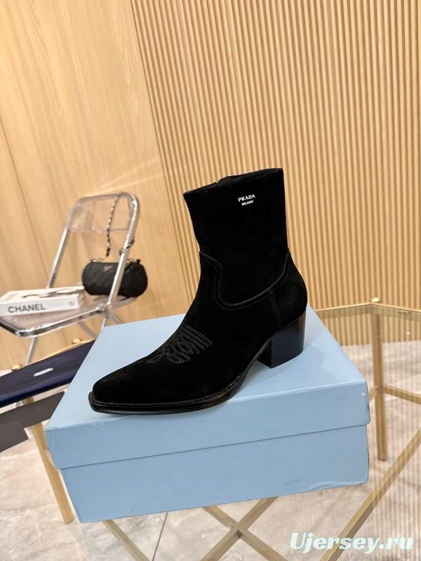 Prada Classic Pointed Boots 2025 SS Collection - L Y00330
