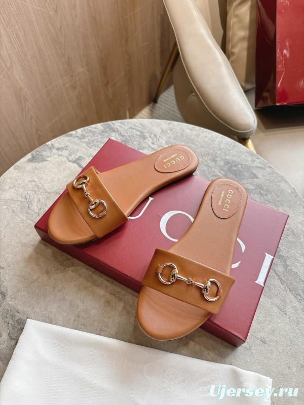Gucci 8023-3 Leather Sandals with Light Gold Horsebit Detail
