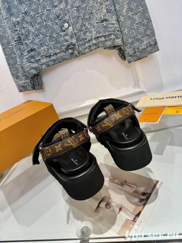 LV 2025/SS Latest High-End Fashion Versatile Flat Platform Sandals - LY00