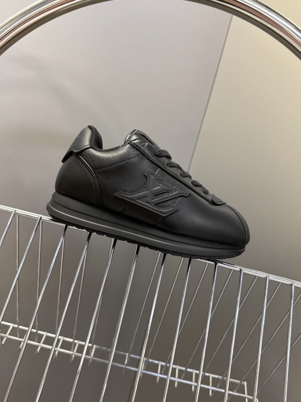 Louis Vuitton 2025 SS Pharrell Williams Collaboration Thick Sole Sneakers Retro Running Shoes - KFY00380/KFY00390