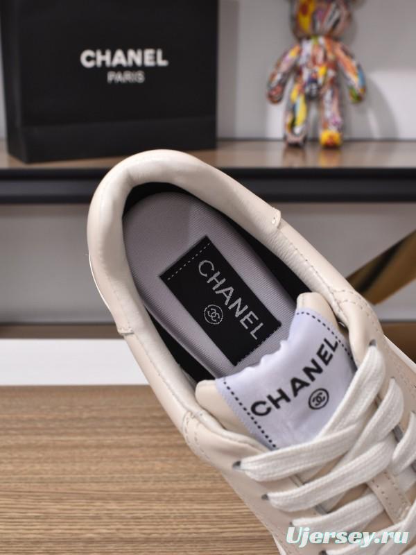 Chanel Classic Loafer with Gradient Logo and Platform Sole - KFY00350