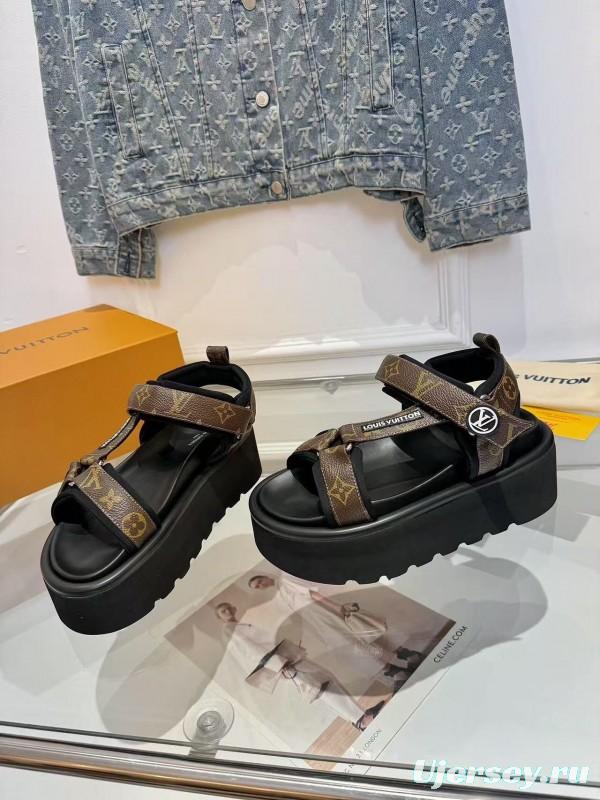 LV 2025/SS Latest High-End Fashion Versatile Flat Platform Sandals - LY00