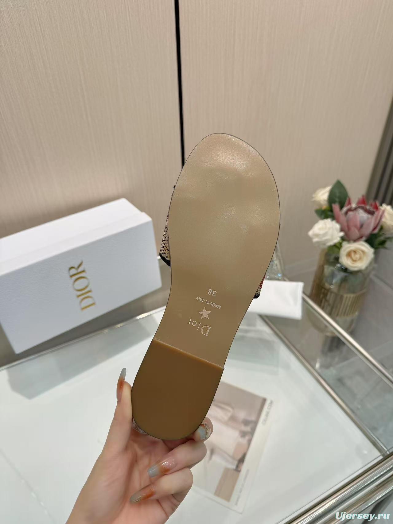 Dior 2025/ss Embroidered Monogram Slippers with Sheepskin Lining - LY00200/LY00240