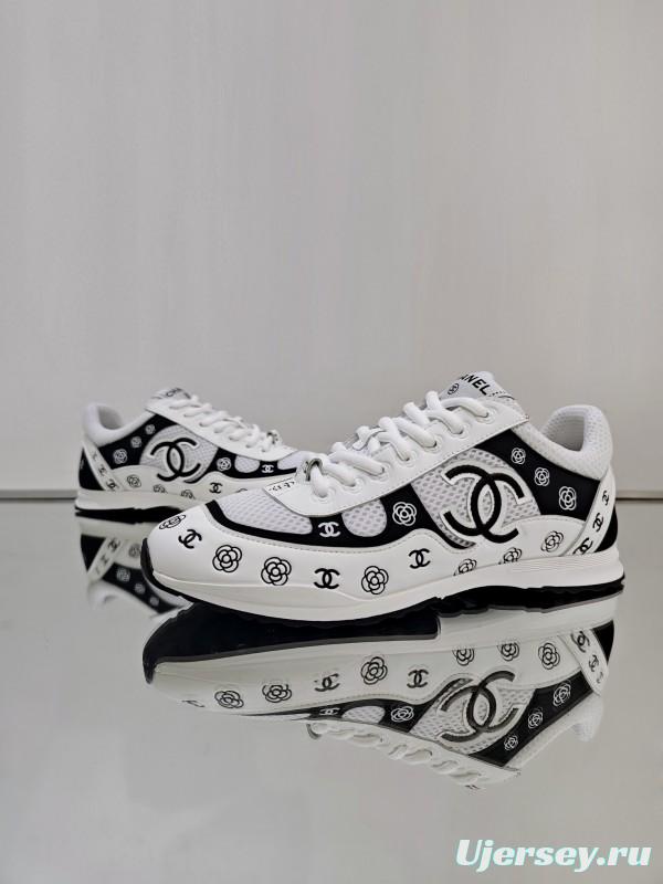 Chanel 2025 SS Limited Edition Silver Horn King 2 Sneakers - KFY00340
