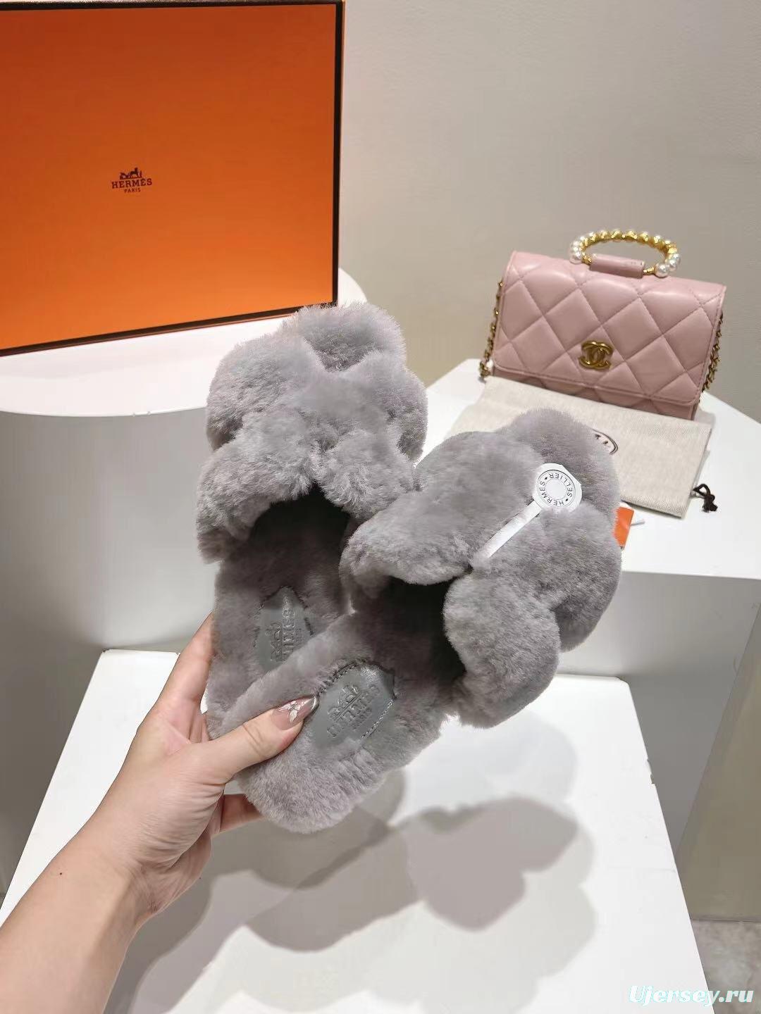 Hermès 2025/SS Autumn Winter Flat Fur Slippers - LY00240