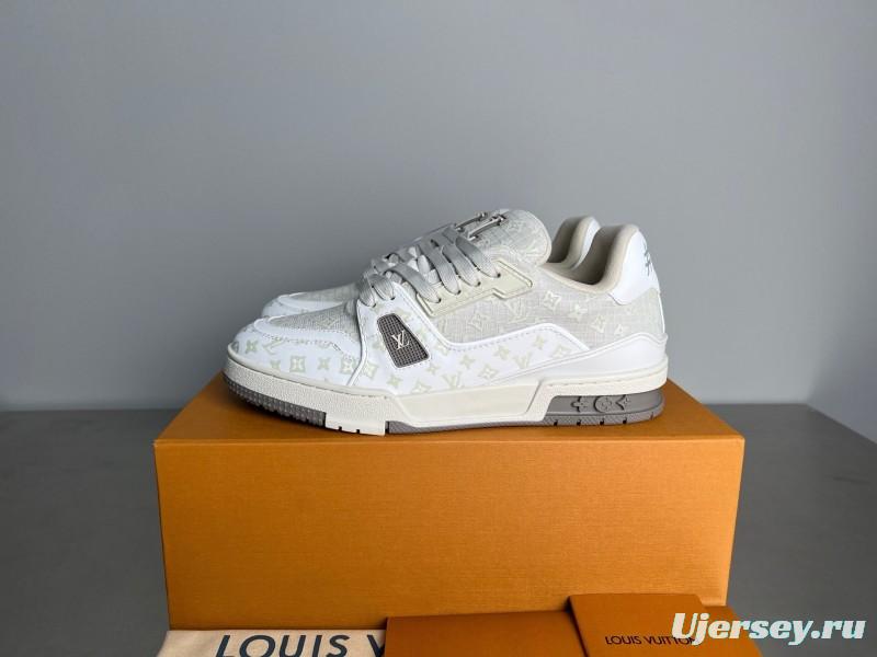 Louis Vuitton 2025 SS Replica Luxury Sneakers with Imported Calfskin and Signature Logo - YC