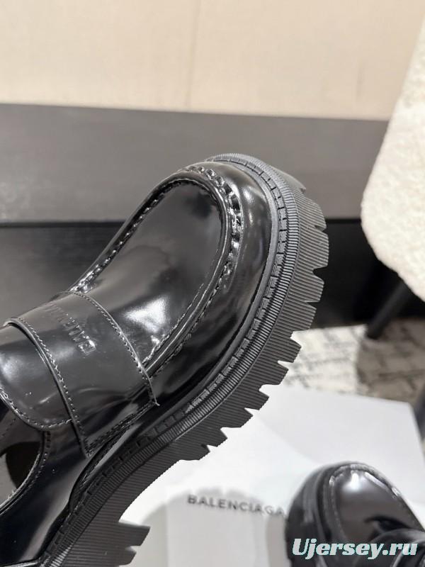 Balenciaga 2025 SS Loafers with Retro Design and Lightweight TPU Sole - KFY00320