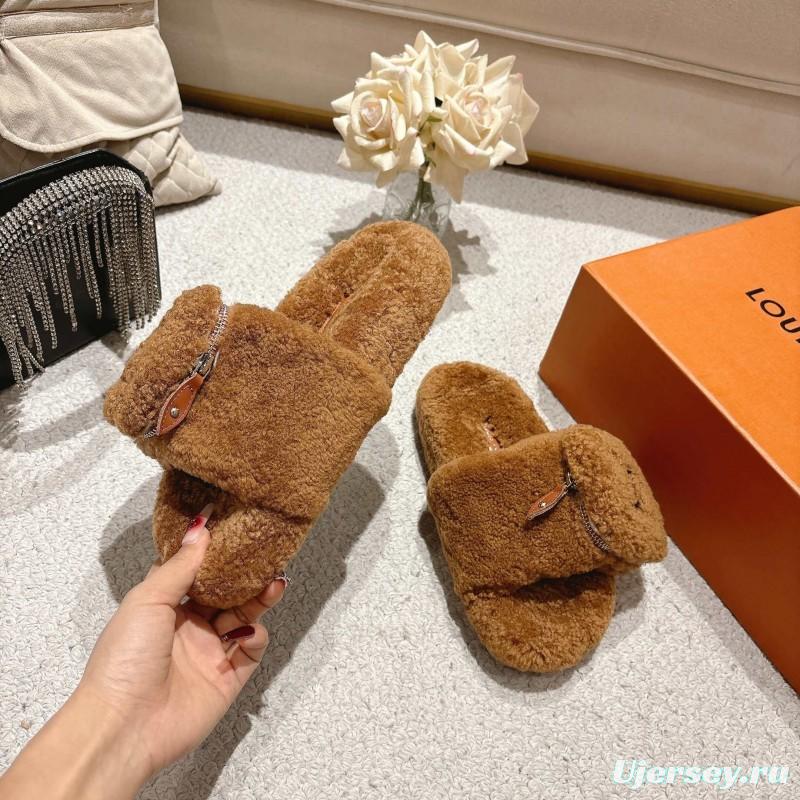 L Brand New Wool Slippers Comfortable Lazy Home Shoes - LY00260