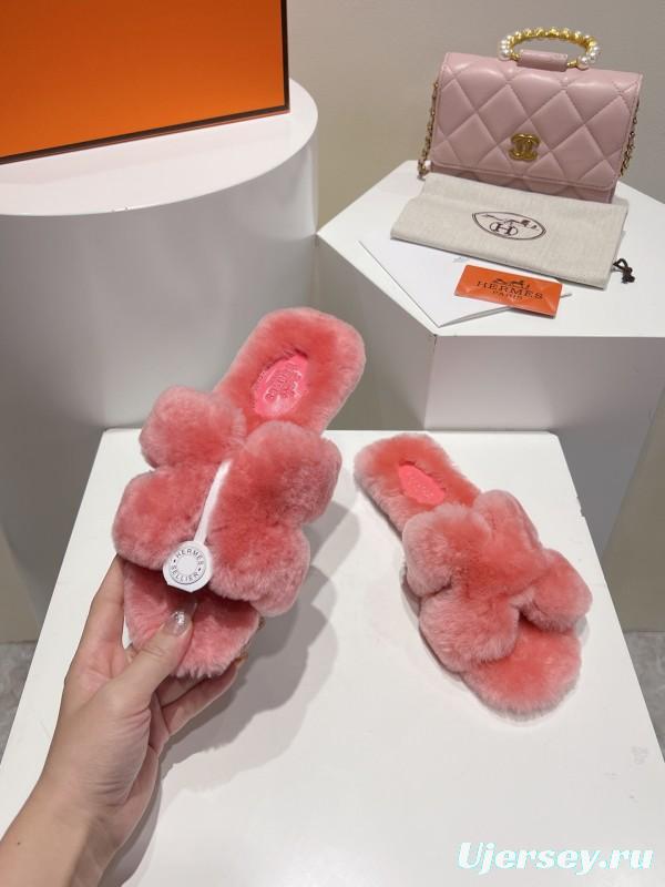 Hermès Autumn Winter Flat Fur Slippers - LY00240
