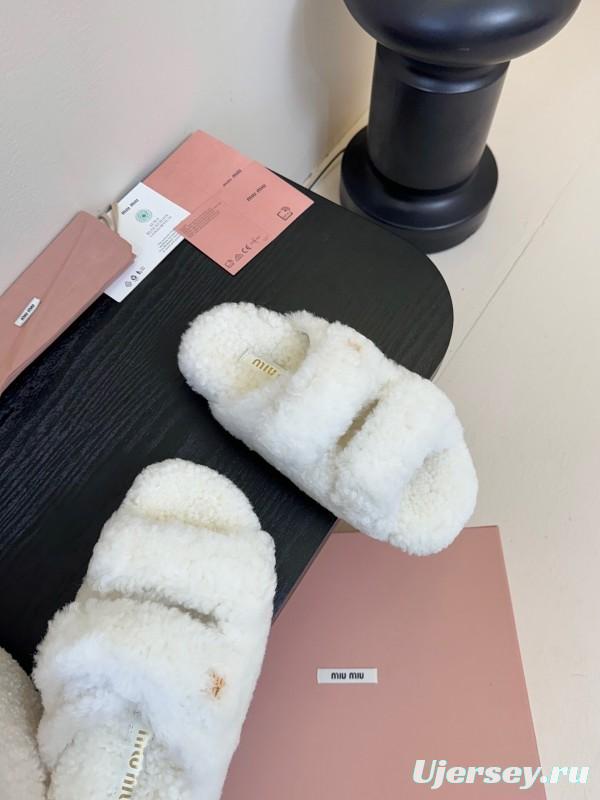 Miu Miu Spring/Summer 2025 Fur Slides - KFY00310