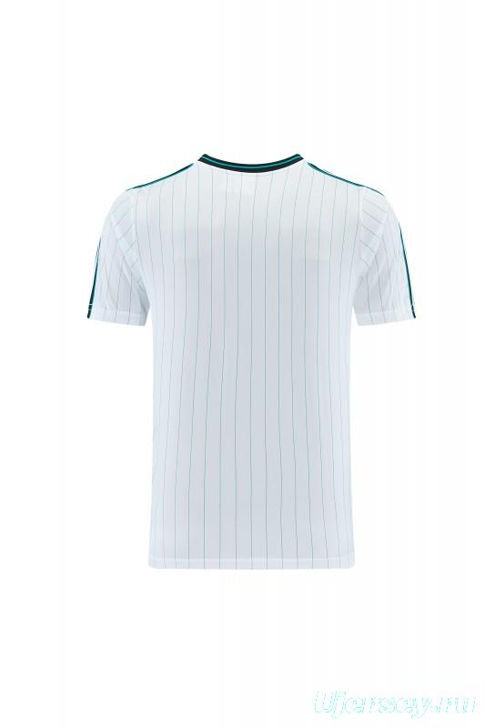 26/27  Liverpool White Short Sleeve+Soccer Shorts