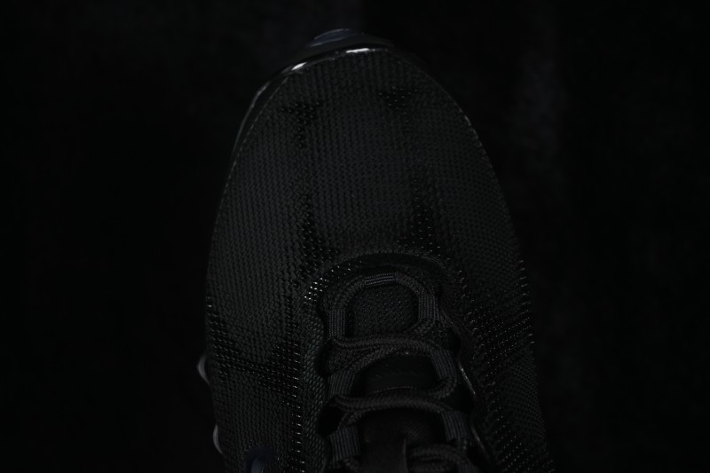 Nike Air Liquid Max Running Shoes with Visible Air Cushioning - IQ8601-001