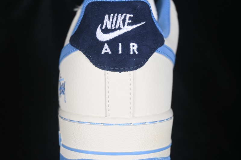 Nike Air Force 1 '07 Low Basketball Shoes with Full-Length Air Cushion - QZ6683-901