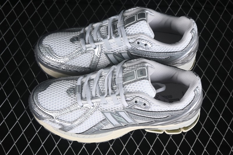 New Balance 1906 Retro Running Shoes with Breathable Mesh and T-Beam Arch Support - U1906RGC