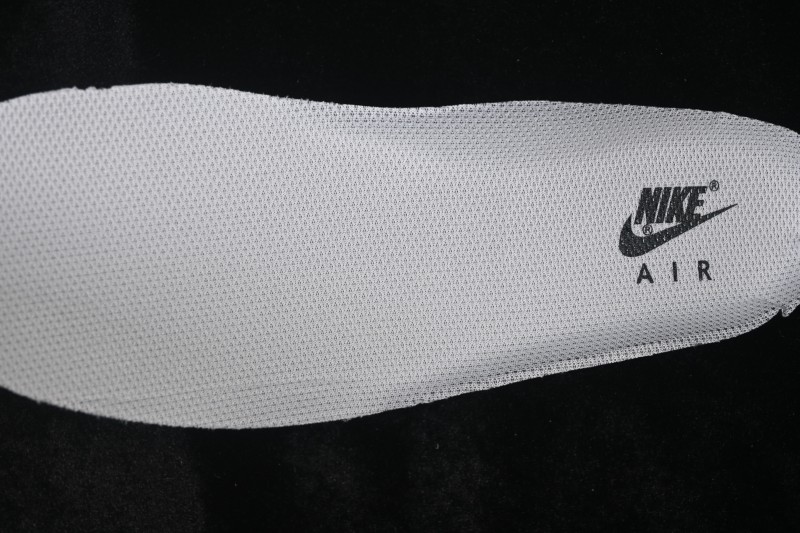 Nike Air Force 1 '07 Low Basketball Shoes with Black and White Color Blocking and Full-Length Air Cushion - KL1688-006