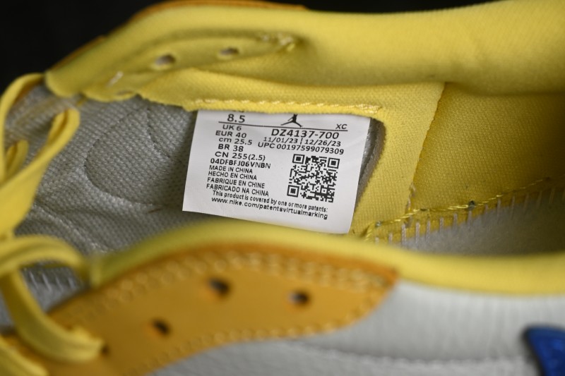 Nike Travis Scott x Air Jordan 1 Low Retro OG Sneakers with Reversed Swoosh Design - DZ4137-700