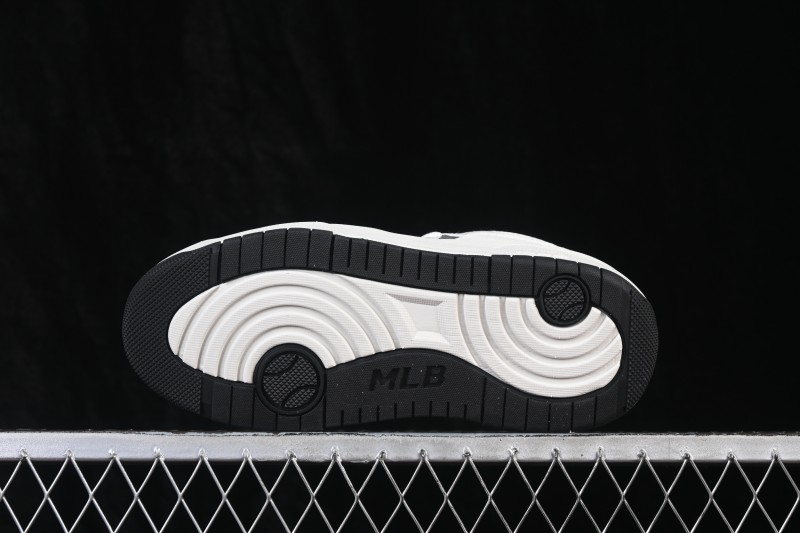 New York MLB Chunky Curve Runner Enamel New York Yankees Thick Sole Casual Running Shoes - 3ASXM096N50WHS