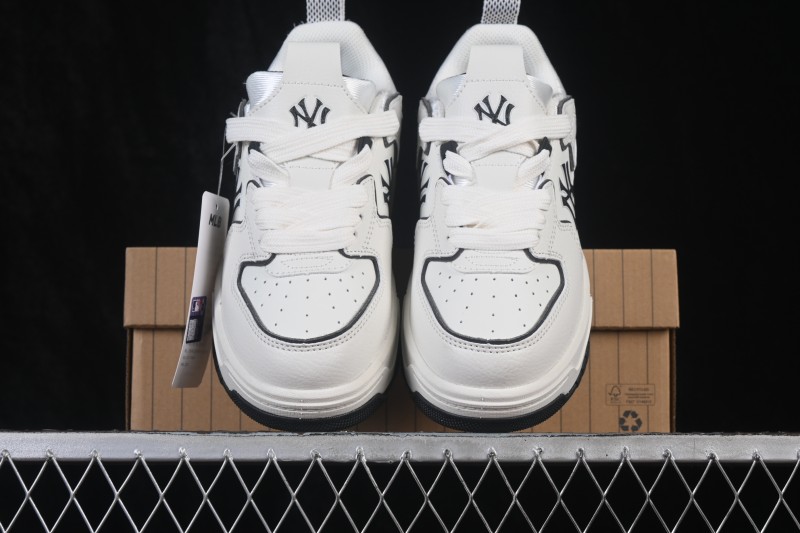 New York MLB Chunky Curve Runner Enamel New York Yankees Thick Sole Casual Running Shoes - 3ASXM096N50WHS