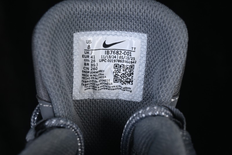 Nike Air Max 95 Retro Running Shoes with Cushioned Air Sole - IB7682-001