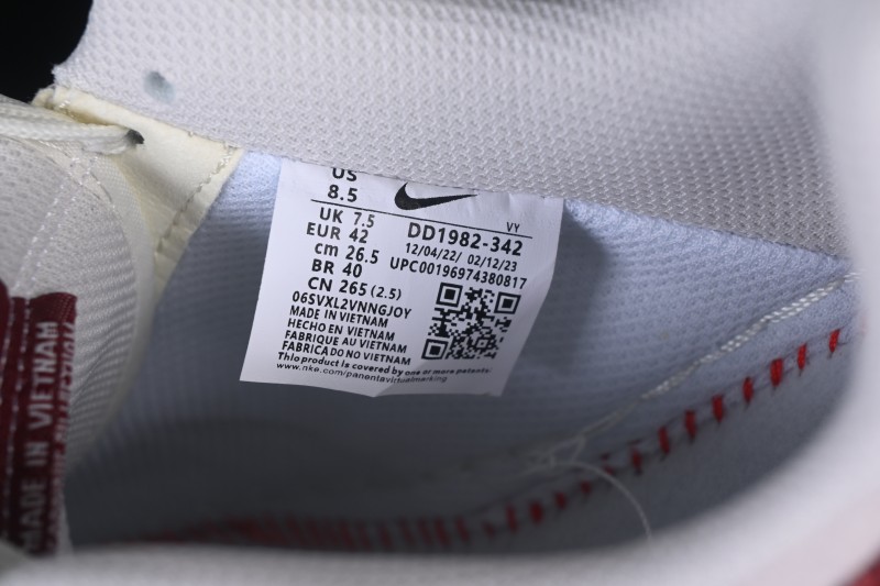 Nike Air Force 1 '07 Low Suede Casual Sneakers with Classic Cushioning - DD1982-342