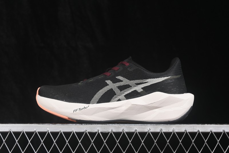 Asics Novablast 6 Retro Breathable Cushioned Running Shoes for Men - 1011C243-001