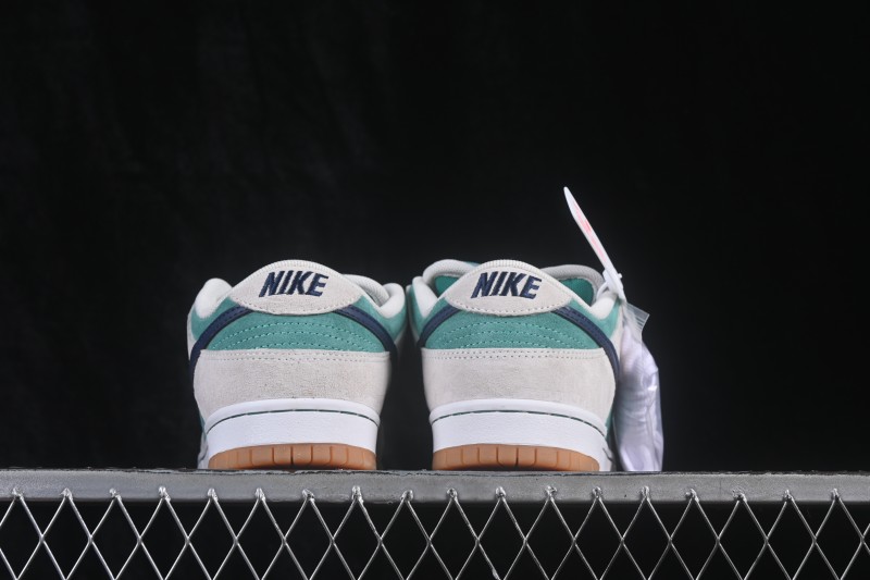 Nike SB Dunk Low Skateboarding Shoes with Cushioned Collar - HQ1625-300