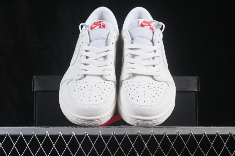 Nike Air Jordan 1 Retro Low OG Men's Basketball Shoes with Classic Swoosh Design - HQ6998-100