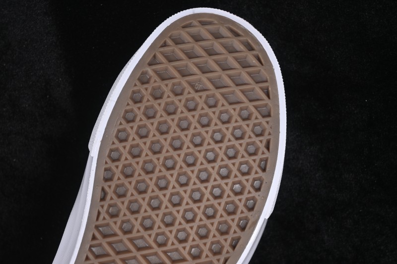 Vans Authentic 44 Low-Top Casual Skateboarding Shoes with Vulcanized Sole - VN0A4BV91WX