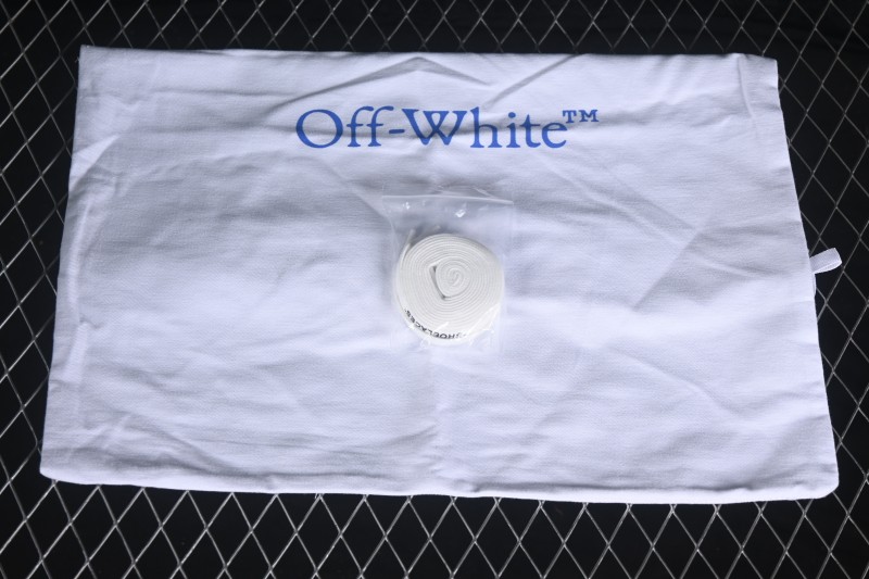 Off-White Out Of Office Low-Top Fashion Skate Shoes in Black and White - F