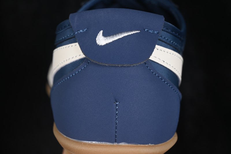 Nike Moon Shoe SP Lifestyle Low-Top Casual Sneakers with Retro Thin Sole - IW0955-400