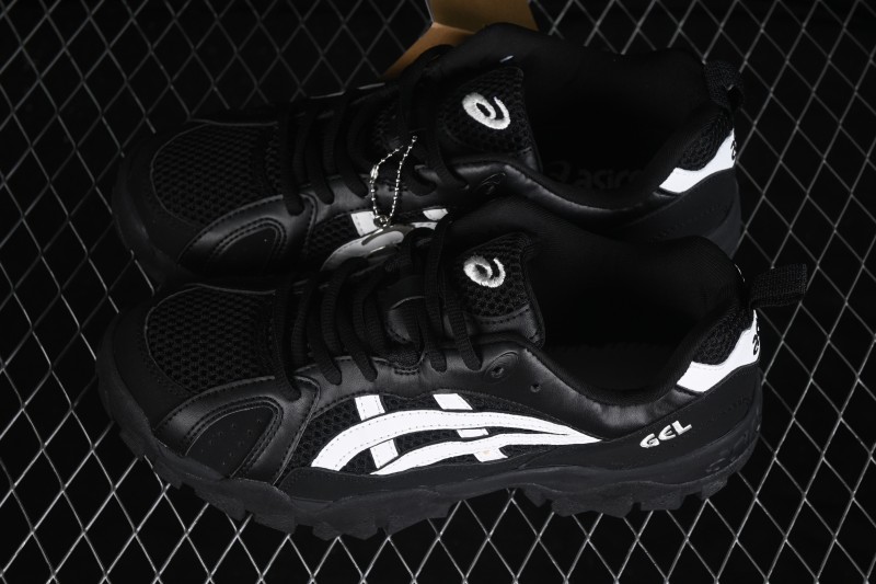 Asics Gel-Truck Hiking Shoes with Cushioning Comfort - 1203A714-001