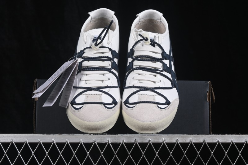 Adidas CSC3 Running Shoes - 1183C577-100