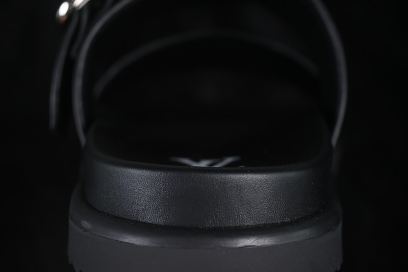 Louis Vuitton Venice Comfort Calfskin Suede Round-Toe Slide Sandals - T.E5