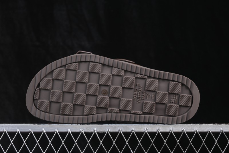 Louis Vuitton Venice Comfort Calfskin Suede Round-Toe Slide Sandals