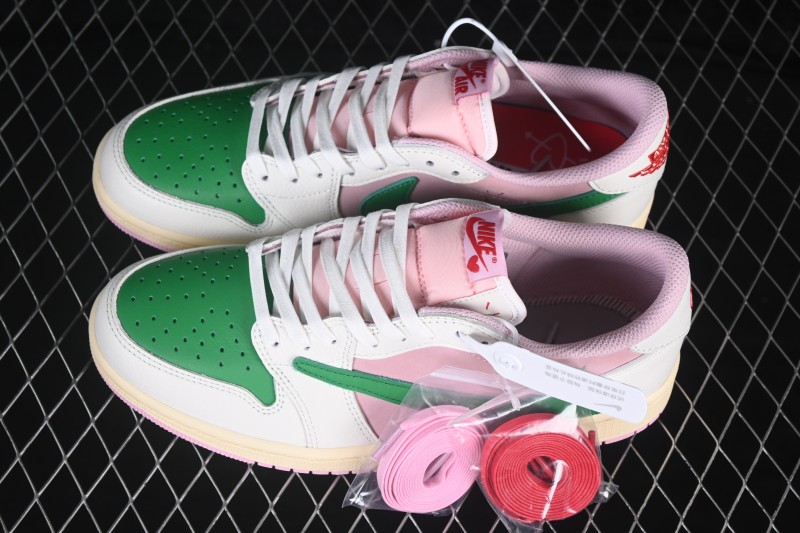 Nike Travis Scott x Air Jordan 1 Low OG AJ1 Collaboration Reverse Swoosh Sneakers - IQ7605-065