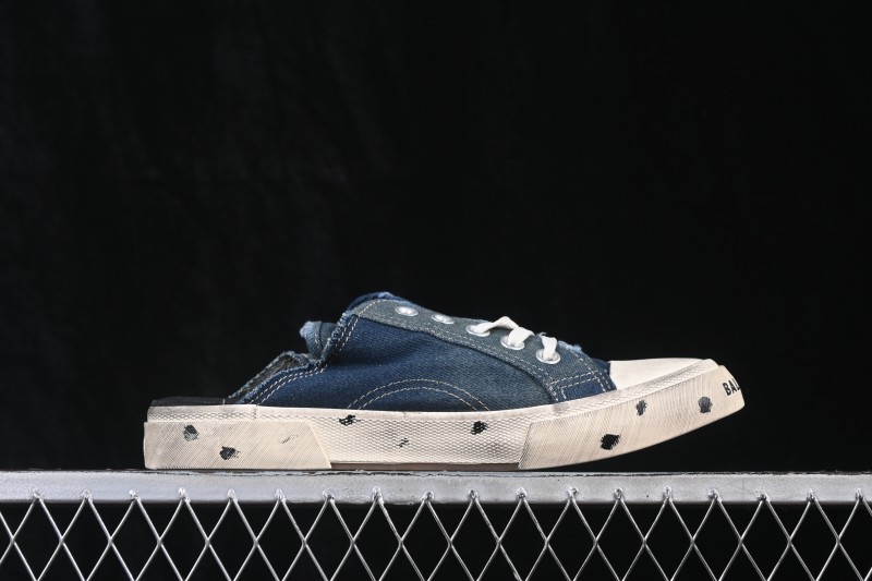 Balenciaga Paris Low Top Lace-Up Mules with Distressed Finish - W3RCL4090