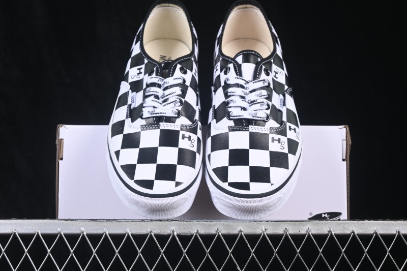 Vans Authentic 44 Low-Top Vulcanized Skate Shoes - VN000EEUDOL