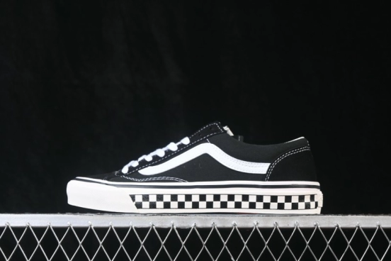 Vans LX Old Skool 36 Low Top Skate Shoes - VN000E8VBPT