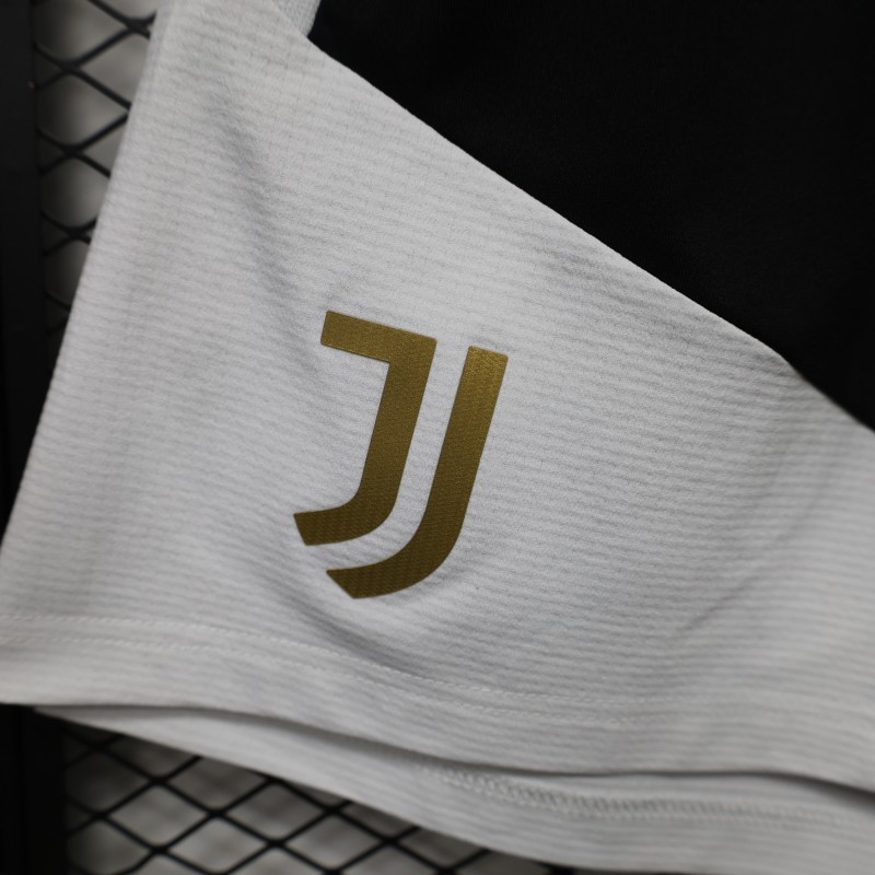 Player Version 26/27  Juventus Black Shorts