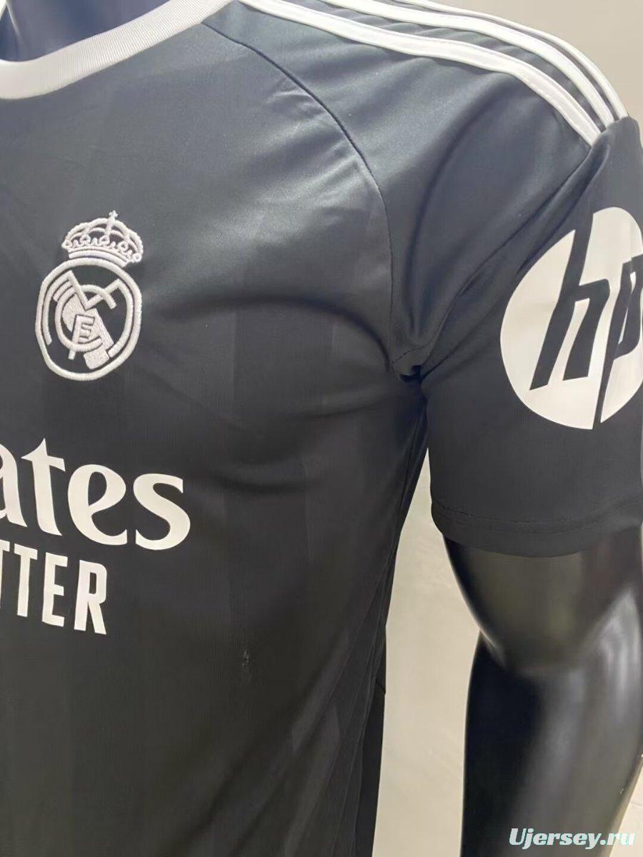 25/26 Real Madrid Black Goalkeeper Jersey