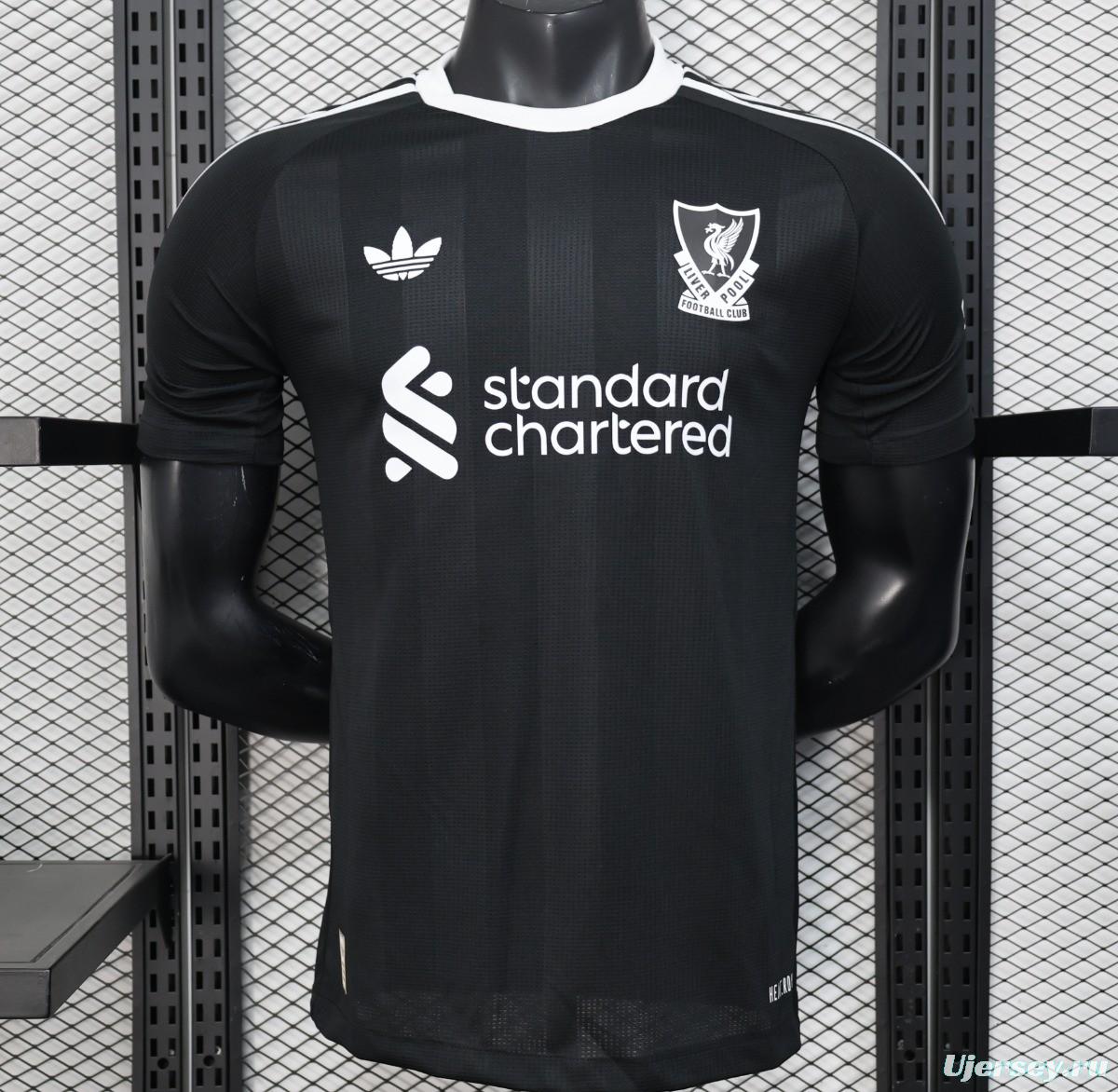 Player Version 25/26 Liverpool Black Goalkeeper Jersey